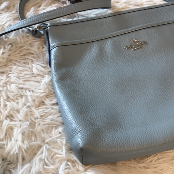 Coach File Crossbody F28035 - Picture 4 of 12